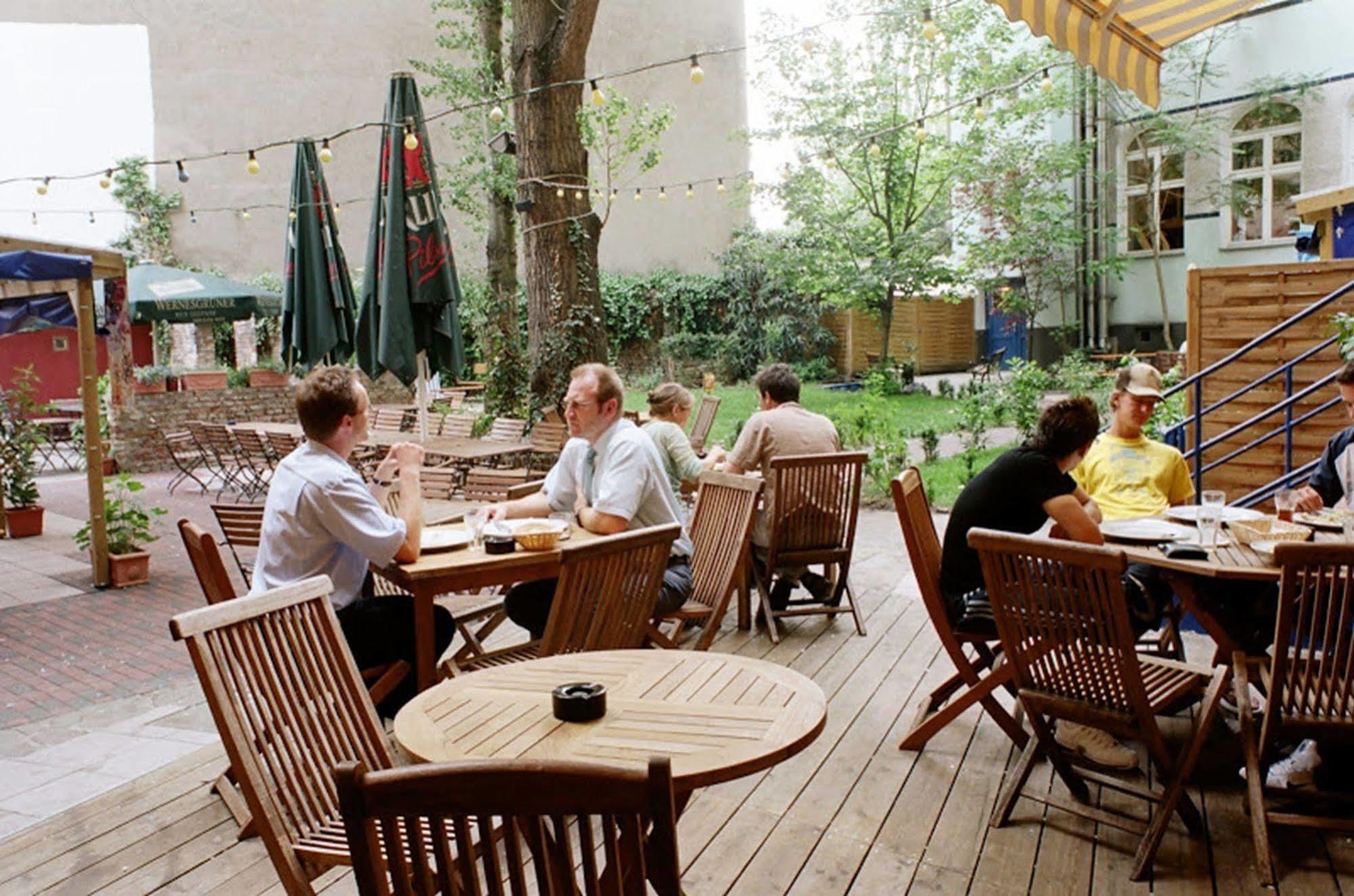 Pegasus Hostel Berlin Exteriör bild